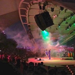electric violinist fuse Singapore f1 GP
